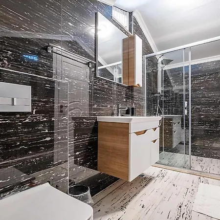 Hotel Defne *